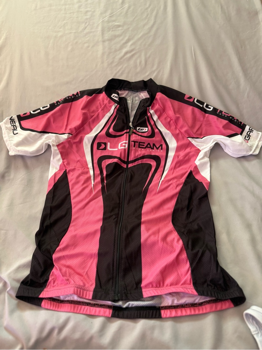 Women's Garneu Pink Black LG Team Cycling Jersey. Sz M